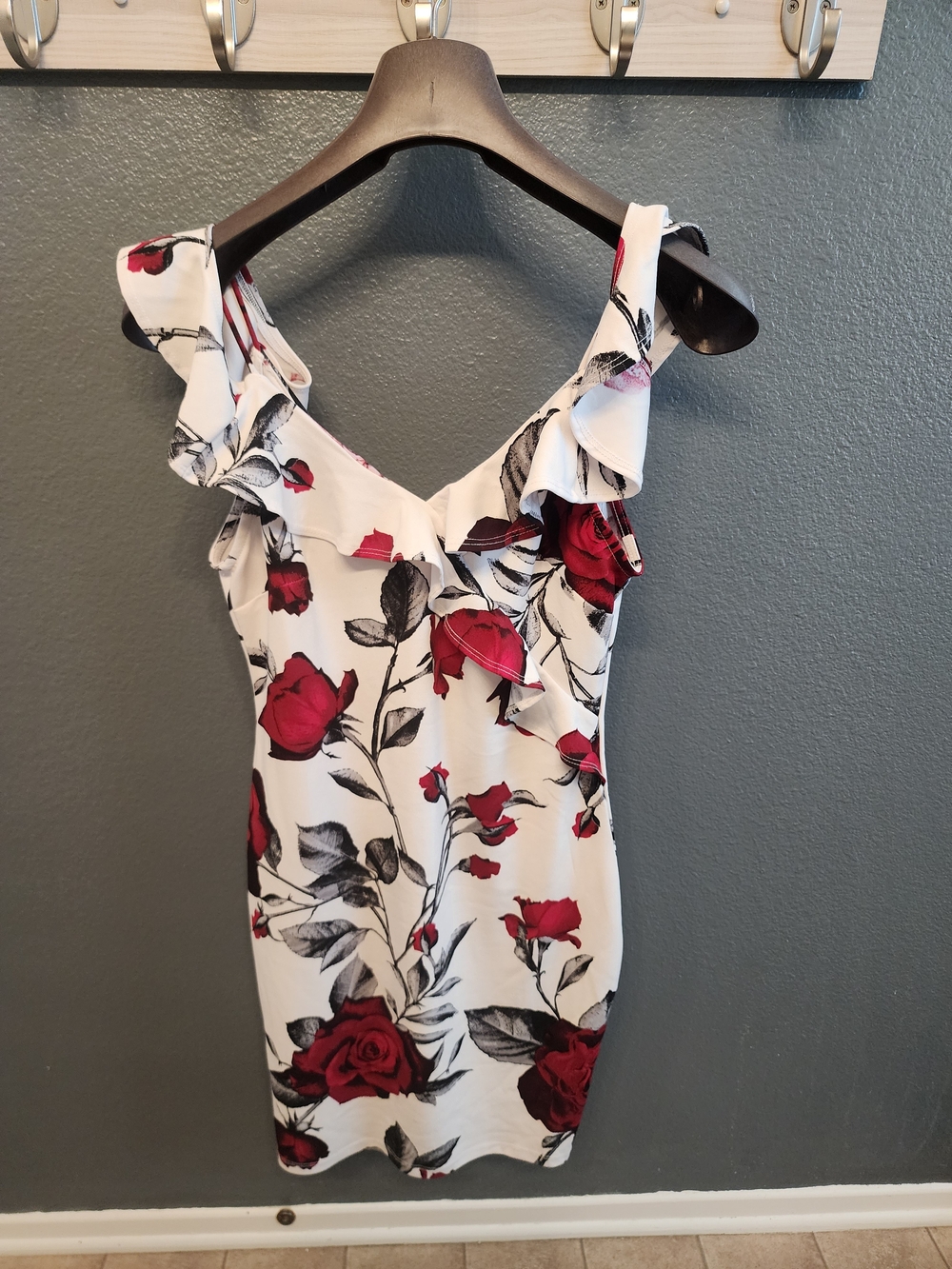 IRIS Red Rose Floral Off Shoulder Ruffle Mini Dress L